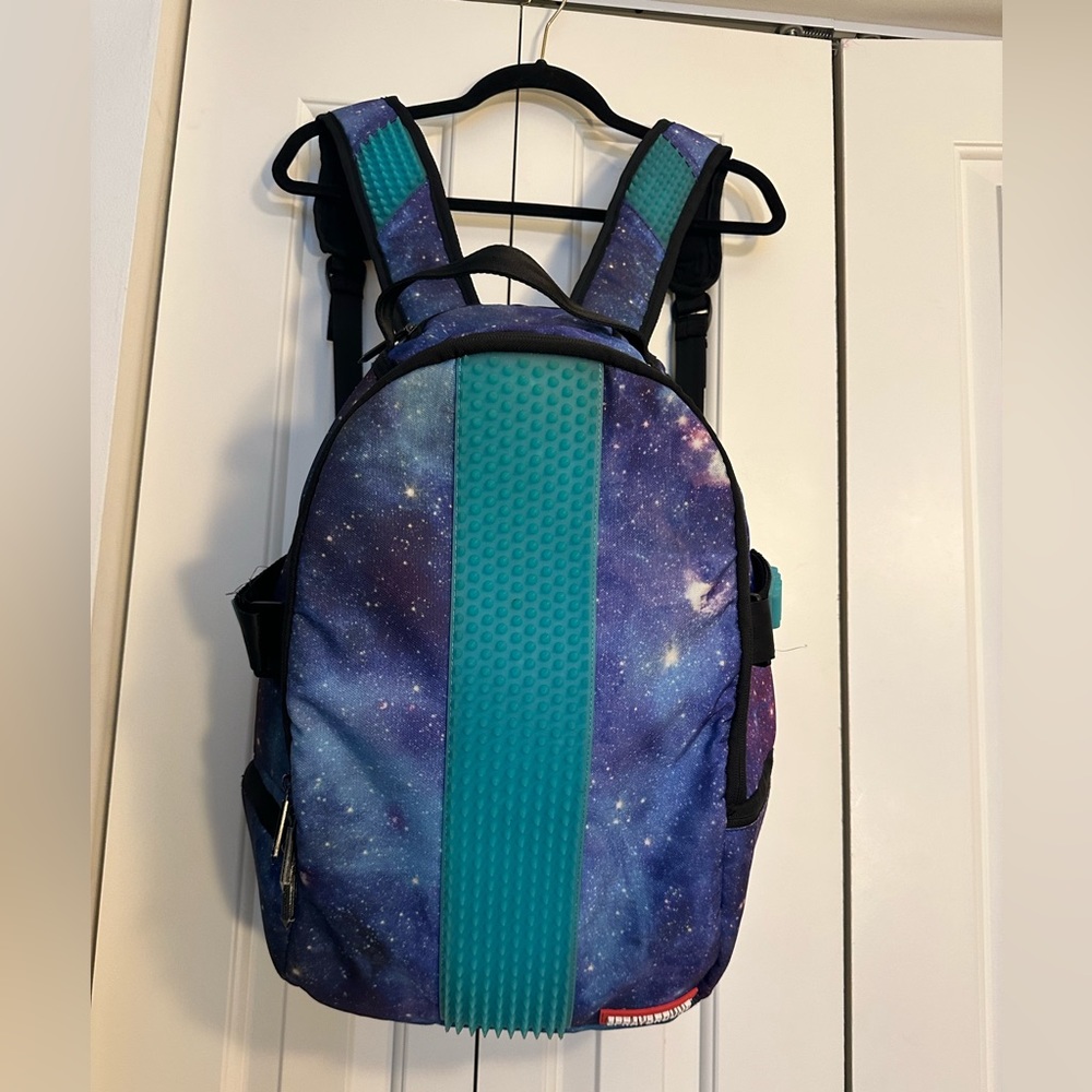 Spray ground glow in the dark vintage galaxy backpack (glows very bright) - Picture 3 of 4